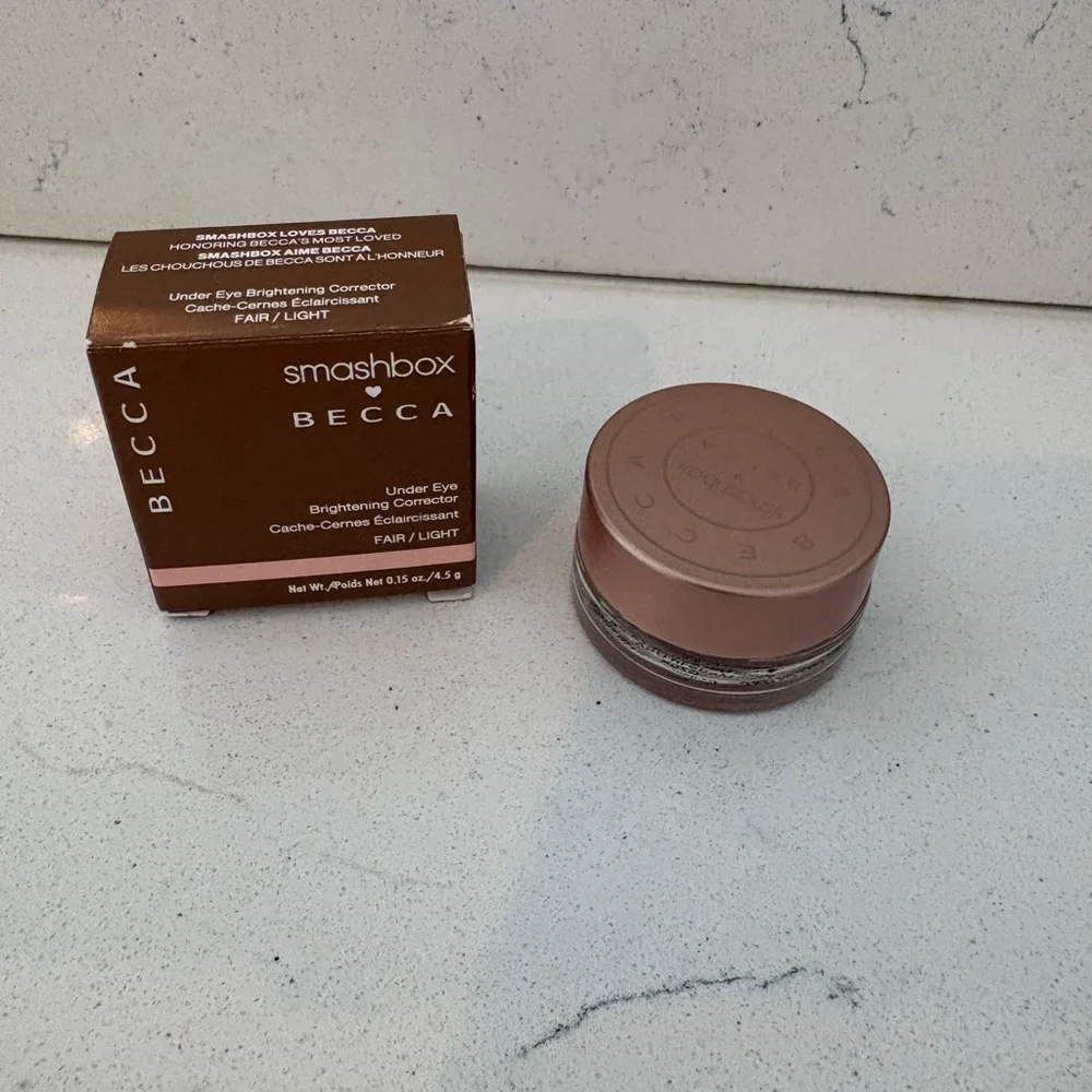 Smashbox Under Eye Brightening Corrector - Fair/Light - Picture 3 of 3